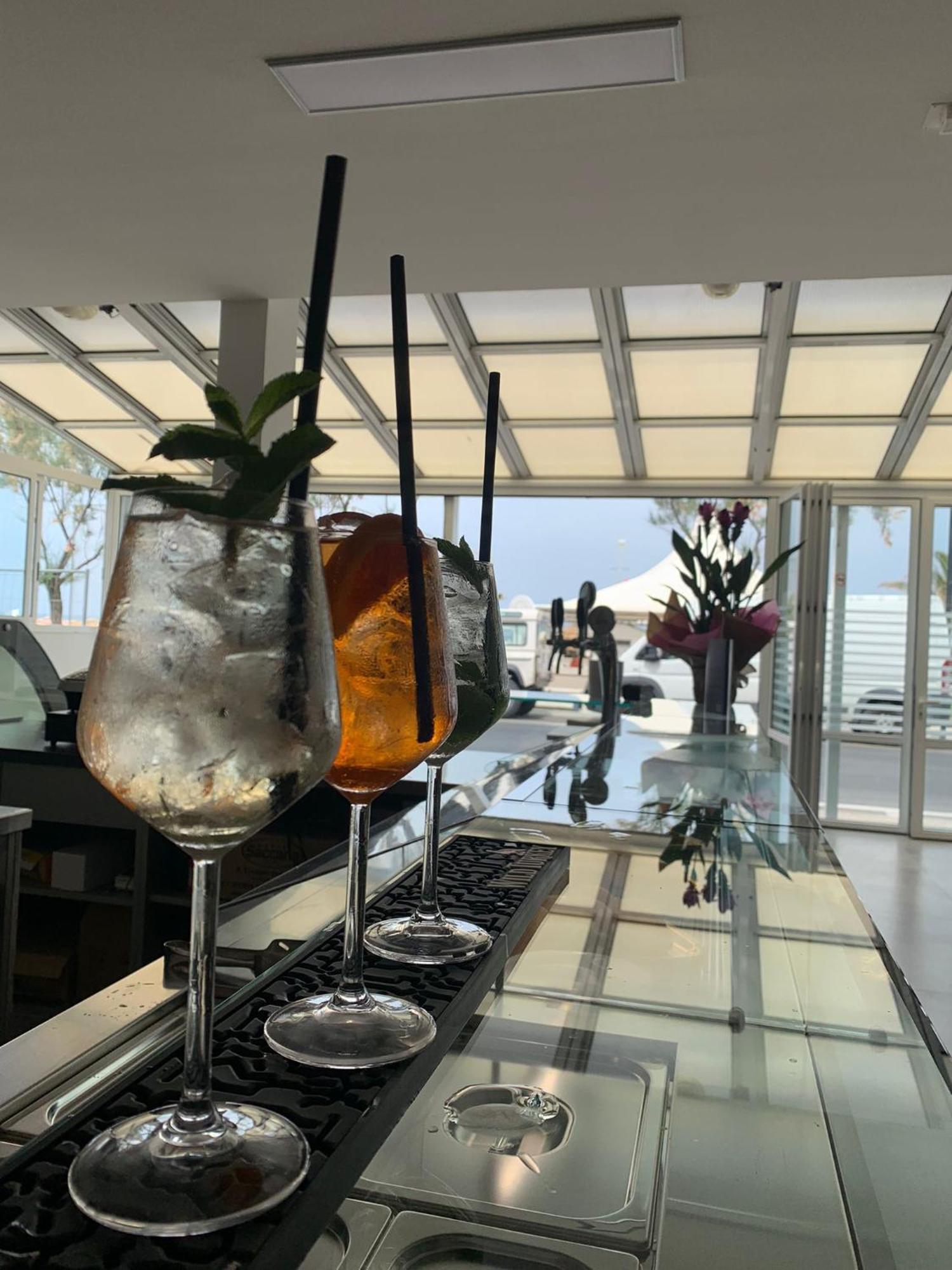 西尼加利亚 Il Faro酒店 外观 照片